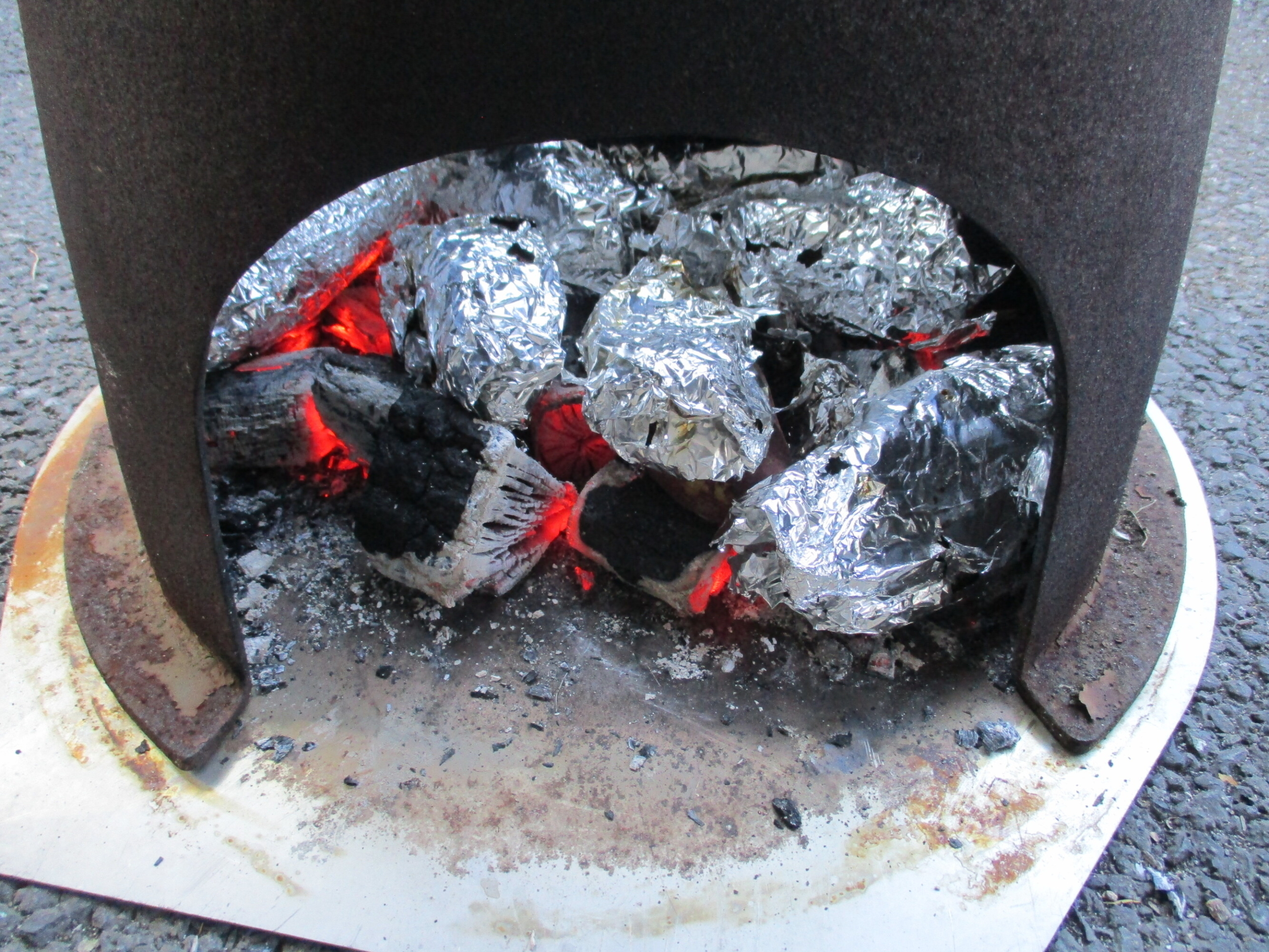焼き芋作り-1 ニチイホーム杉並堀ノ内