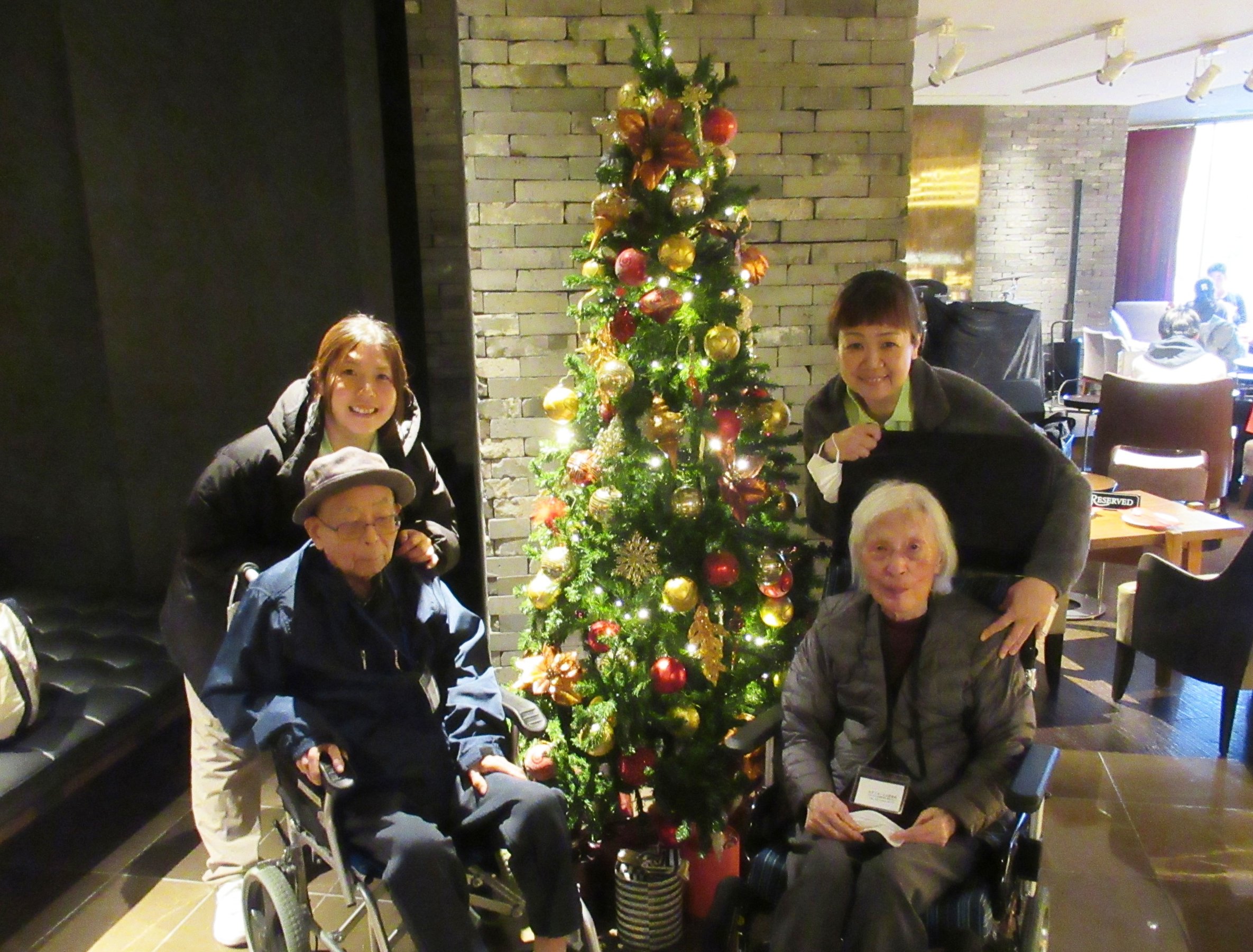 ヒルトン東京へ-1　ニチイホーム中野南台